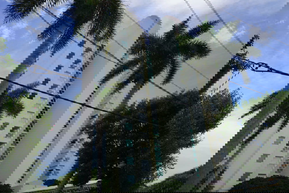 Grove Harbor condo photo 2